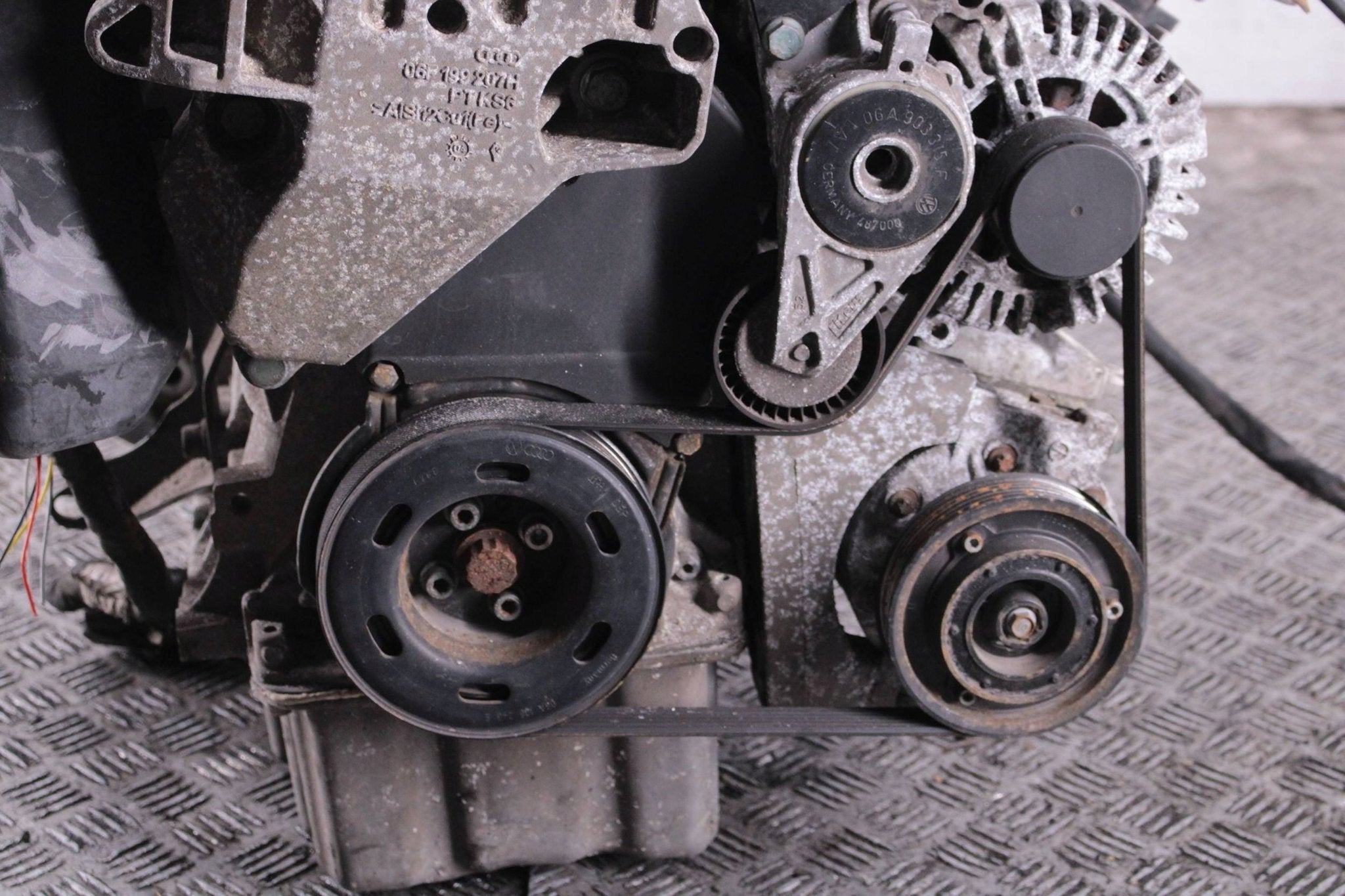 Moteur BLX Complet SKODA AUDI OCTAVIA PASSAT A3 VW GOLF, Envoi, Utilisé, Daihatsu