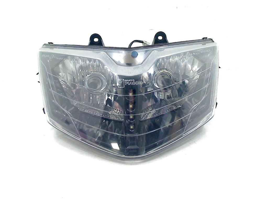 PHARE MP3 300 Yourban LT 2011-2015 (ZAPM75100) (643393), Dhr. S. di Majo, Utilisé, Info@cama-motorparts.nl, P.J. Troelstraweg 8 8
3144 CX  MAASSLUIS, NL