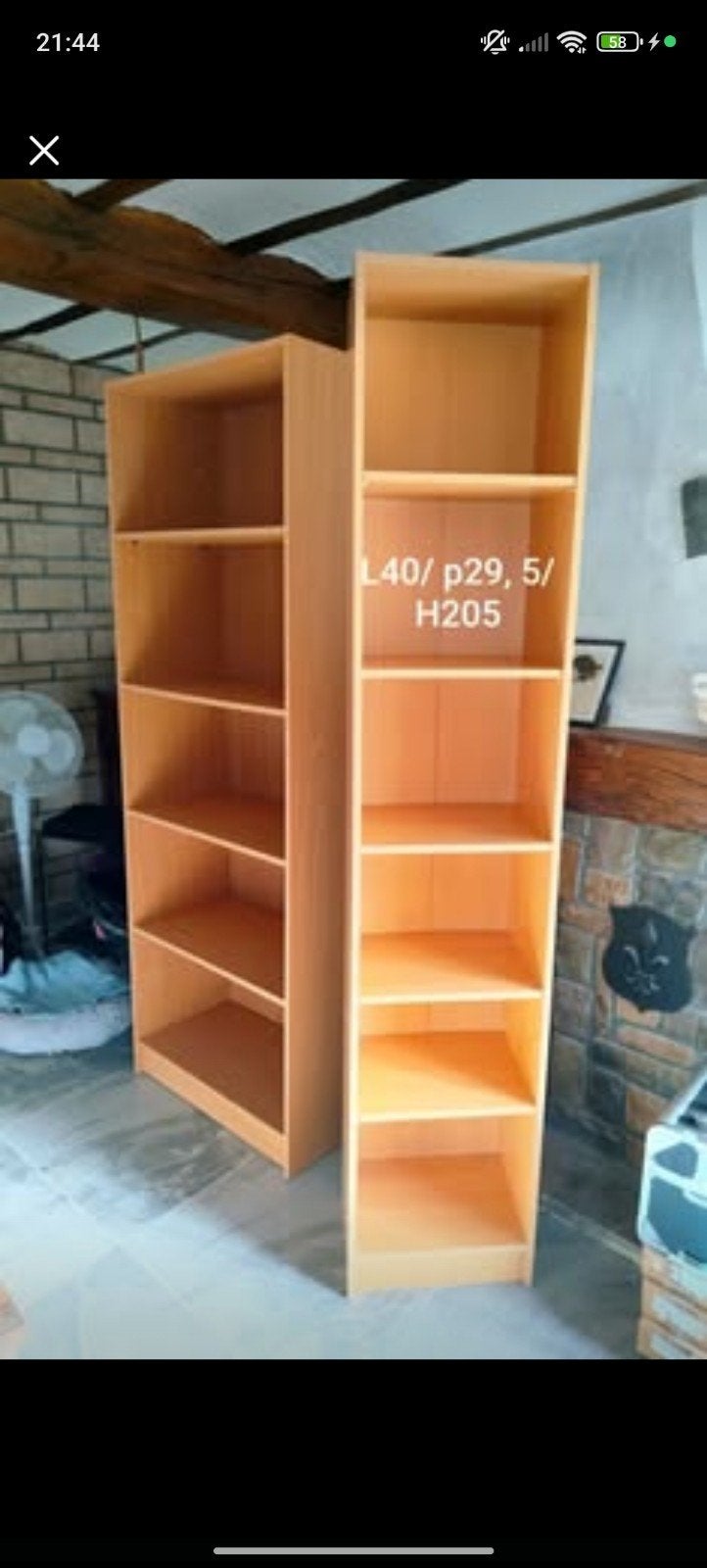 2 Étagères 
 (45€) la petite. Disponible sur Couillet, Maison & Meubles, Enlèvement