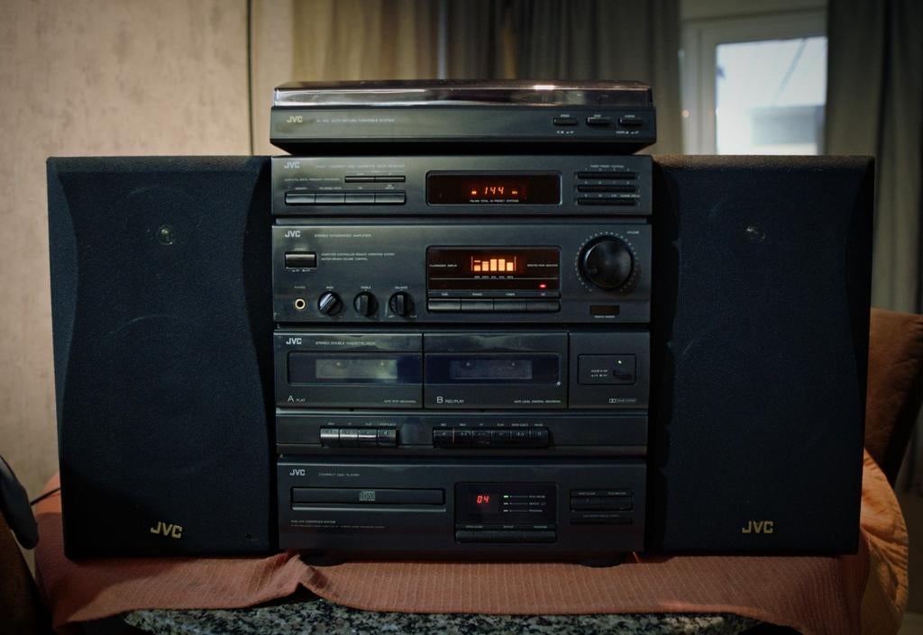Chaîne Hi-Fi JVC complète avec enceintes – fonctionne parfai, Enlèvement, JVC