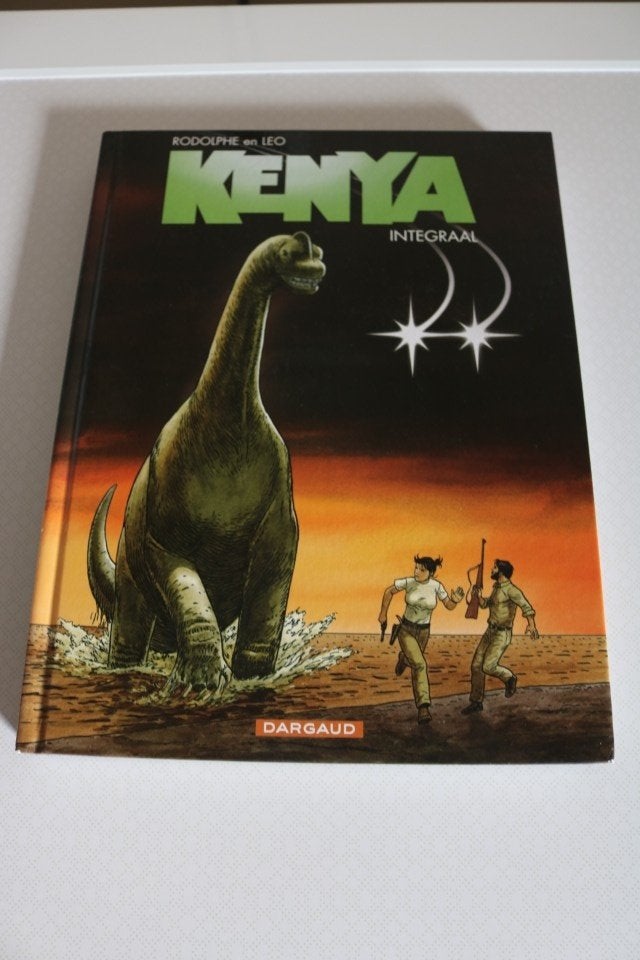 Kenya Integraal - HC - 1-ste druk 2012, Enlèvement ou Envoi, Une BD, Comme neuf, Leo.