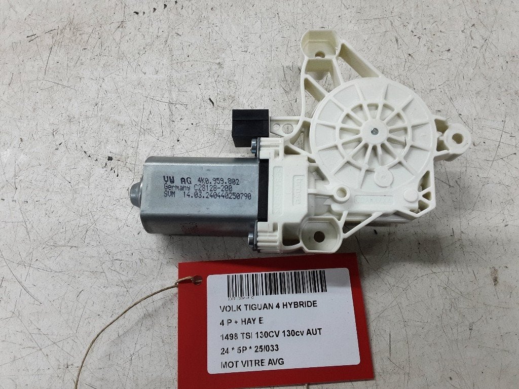 MOTEUR LEVE VITRE ELECTRIQUE AVANT GAUCHE Tiguan (CT1), Autos : Pièces & Accessoires, Volkswagen, Volkswagen AG, Utilisé, Kundenbetreuung@volkswagen.de
