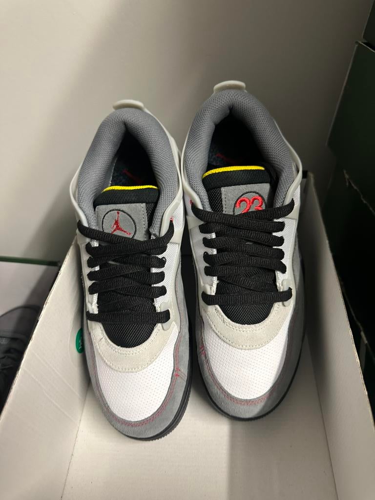 Basket nike, Envoi, Neuf