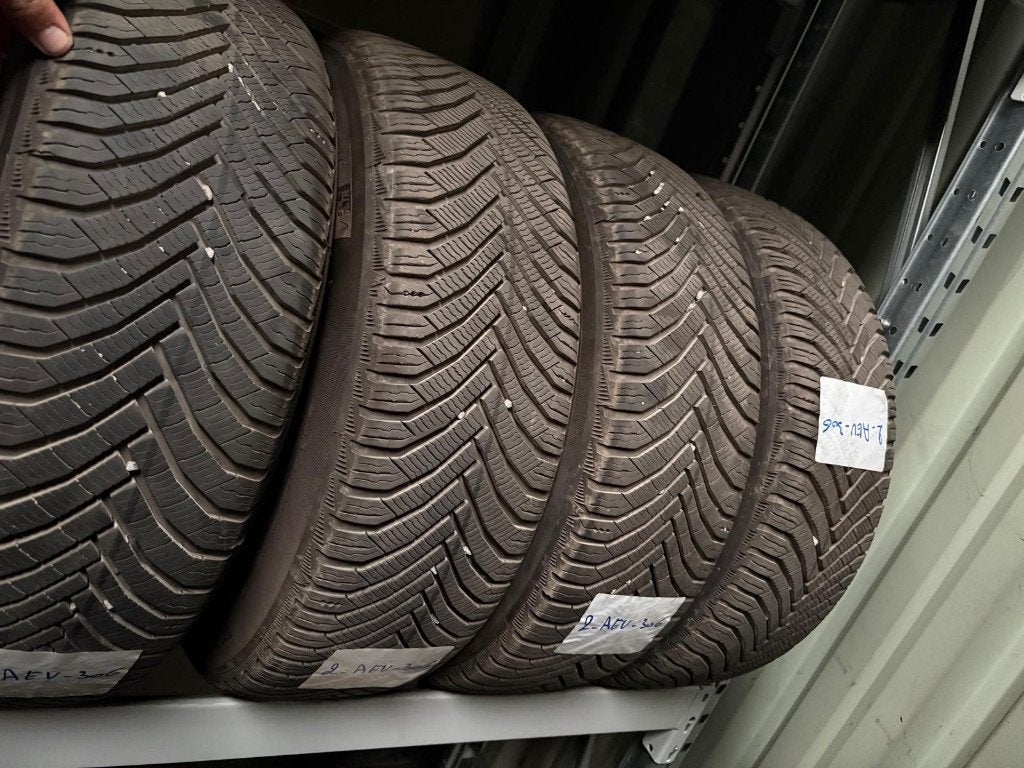 4 Nouveaux pneu neige Michelin, Enlèvement, Pneus et Jantes