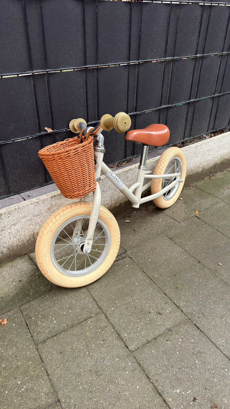 Veloretti 2-in-1 loopfiets met uitbreiding 3-wieler beige, Ophalen of Verzenden, Zo goed als nieuw