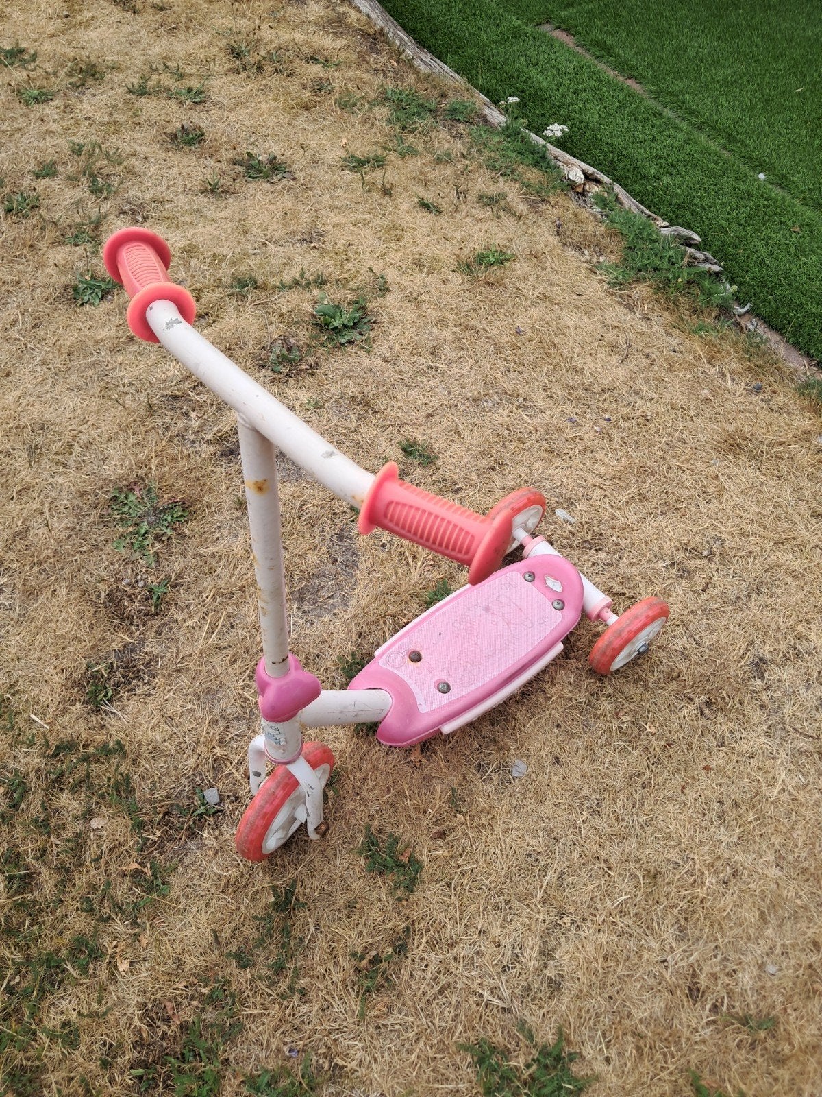 trottinette enfant hello kitty, Enlèvement