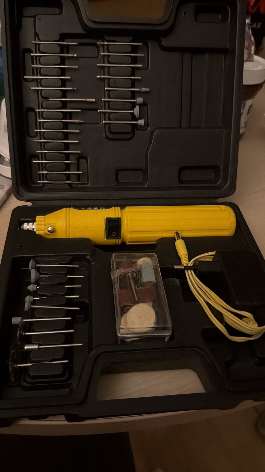 Soort dremel, Enlèvement, Comme neuf