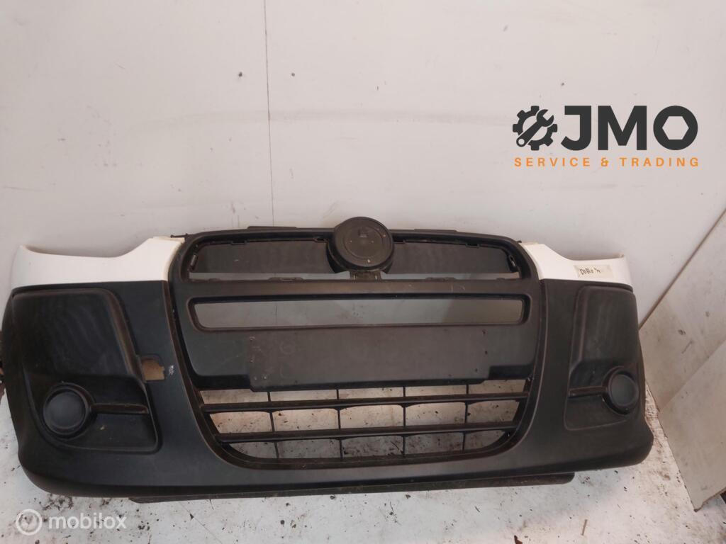 Voorbumper origineel Fiat Doblo Cargo II  2010-2019, Gebruikt, Fiat, Voor, Ophalen of Verzenden