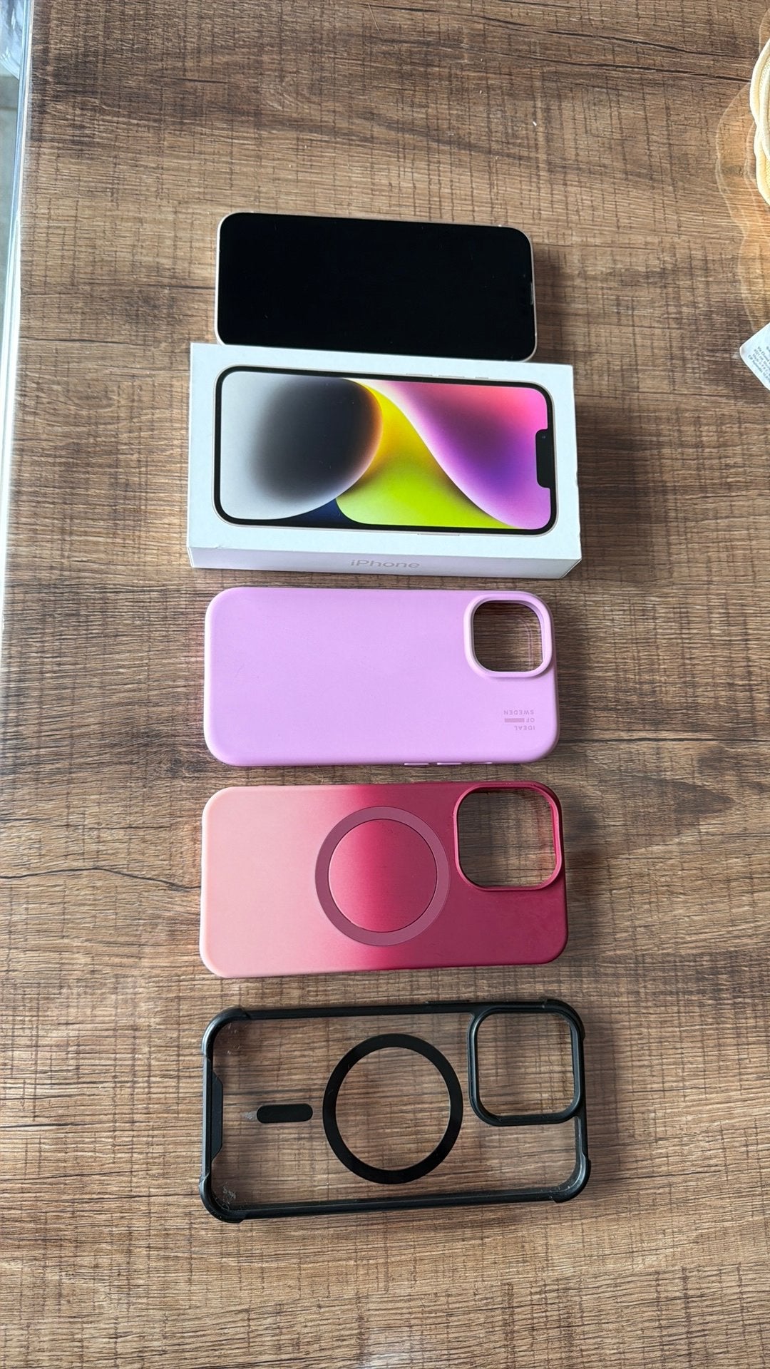 Iphone 14 inclusief 3 hoesjes, Telecommunicatie, Mobiele telefoons | Apple iPhone, Ophalen, Wit, Zonder simlock, Zonder abonnement