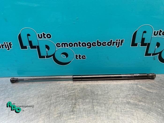 Amortisseur à gaz arrière gauche d'un Toyota Aygo (Aygo 08, -, 3 mois de garantie, Toyota, Utilisé