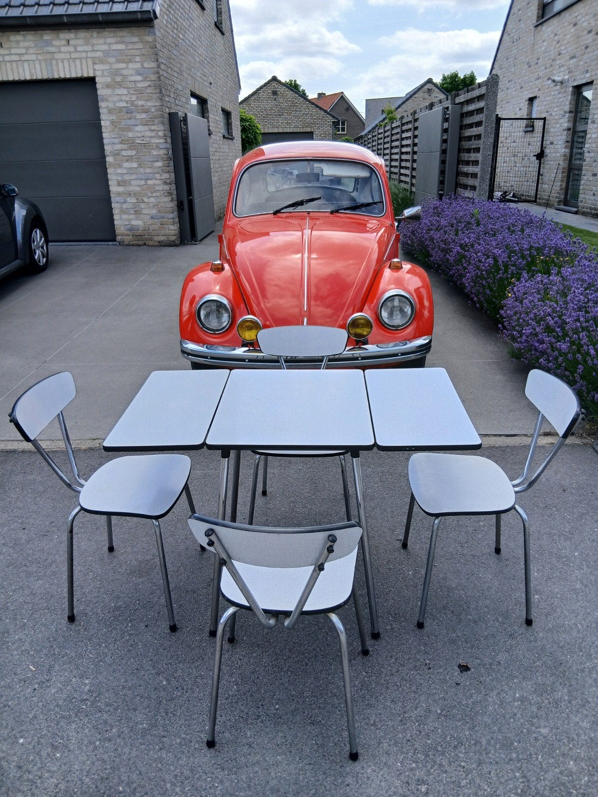 Vintage tafel en stoelen, Enlèvement