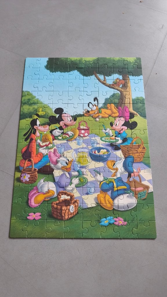 Disney Mickey Classic puzzle, 104 stukjes, Collections, Enlèvement, Mickey Mouse, Comme neuf, Image ou Affiche