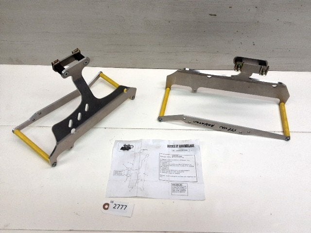 RMZ450 2005 - 2008 Suzuki Beugel Beugel radiator D1-54888, Motoren