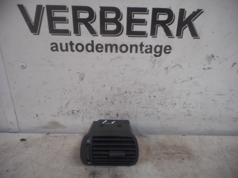 AERATEUR TABLEAU DE BORD GAUCHE Audi A3 (8L1) (8l0820901), Utilisé, Audi