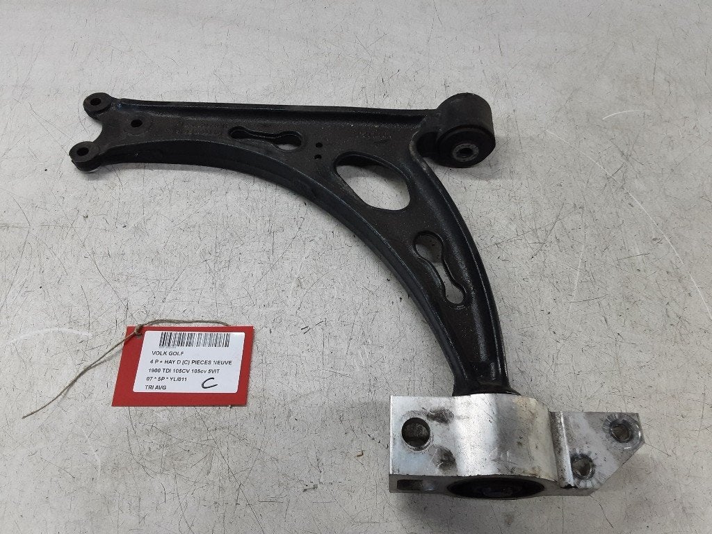 BRAS DE SUSPENSION AVANT GAUCHE (TRIANGLE) Golf V (1K1), Volkswagen, Mevr. I. Hauben, Utilisé, Rue de l'Espoir 34 34
4030  GRIVEGNÉE, BE
