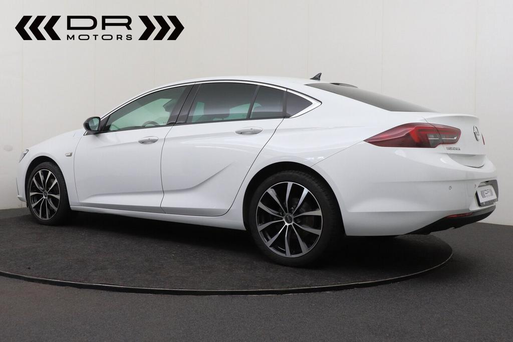 Opel Insignia KEYLESS - CAMERA - LED -, Auto's, 4 deurs, 122 pk, 4 cilinders, 0 kg