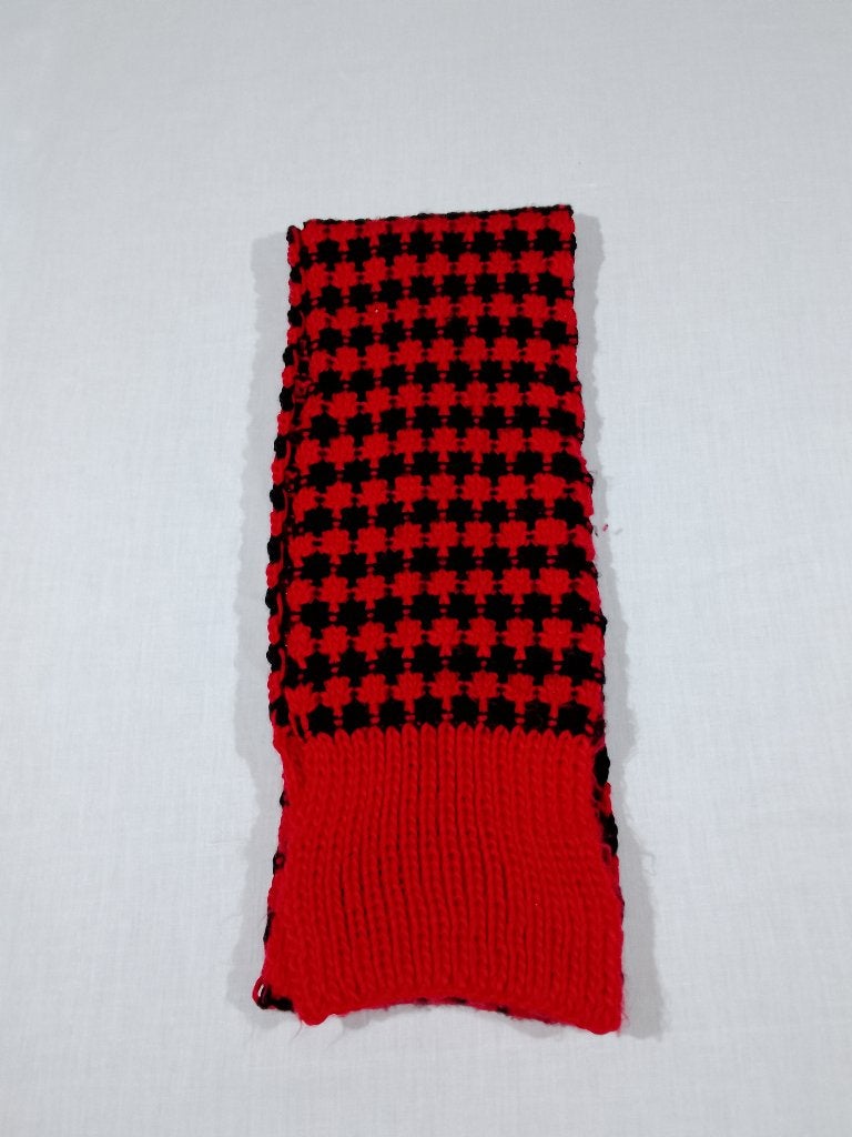 H&M Divided Rood-Zwarte Gebreide Sjaal, Vêtements | Femmes, Bonnets, Écharpes & Gants, Porté, Écharpe, Enlèvement ou Envoi