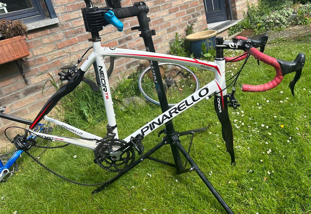 Cadres de velo à renover + roue alu, Enlèvement, Comme neuf