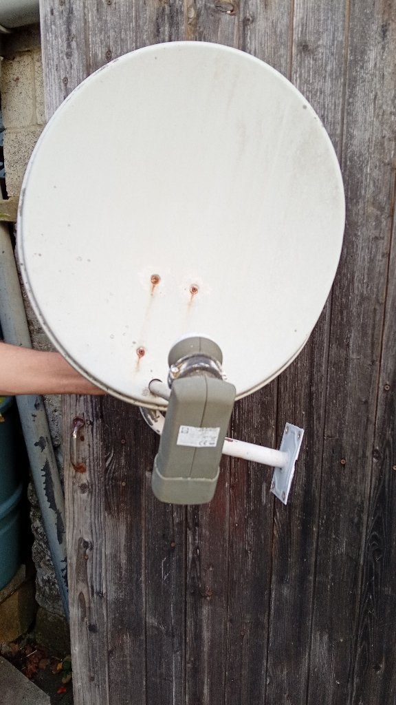 Antenne satellite, Audio, Tv en Foto, Schotelantennes, Ophalen, Gebruikt, (Schotel)antenne