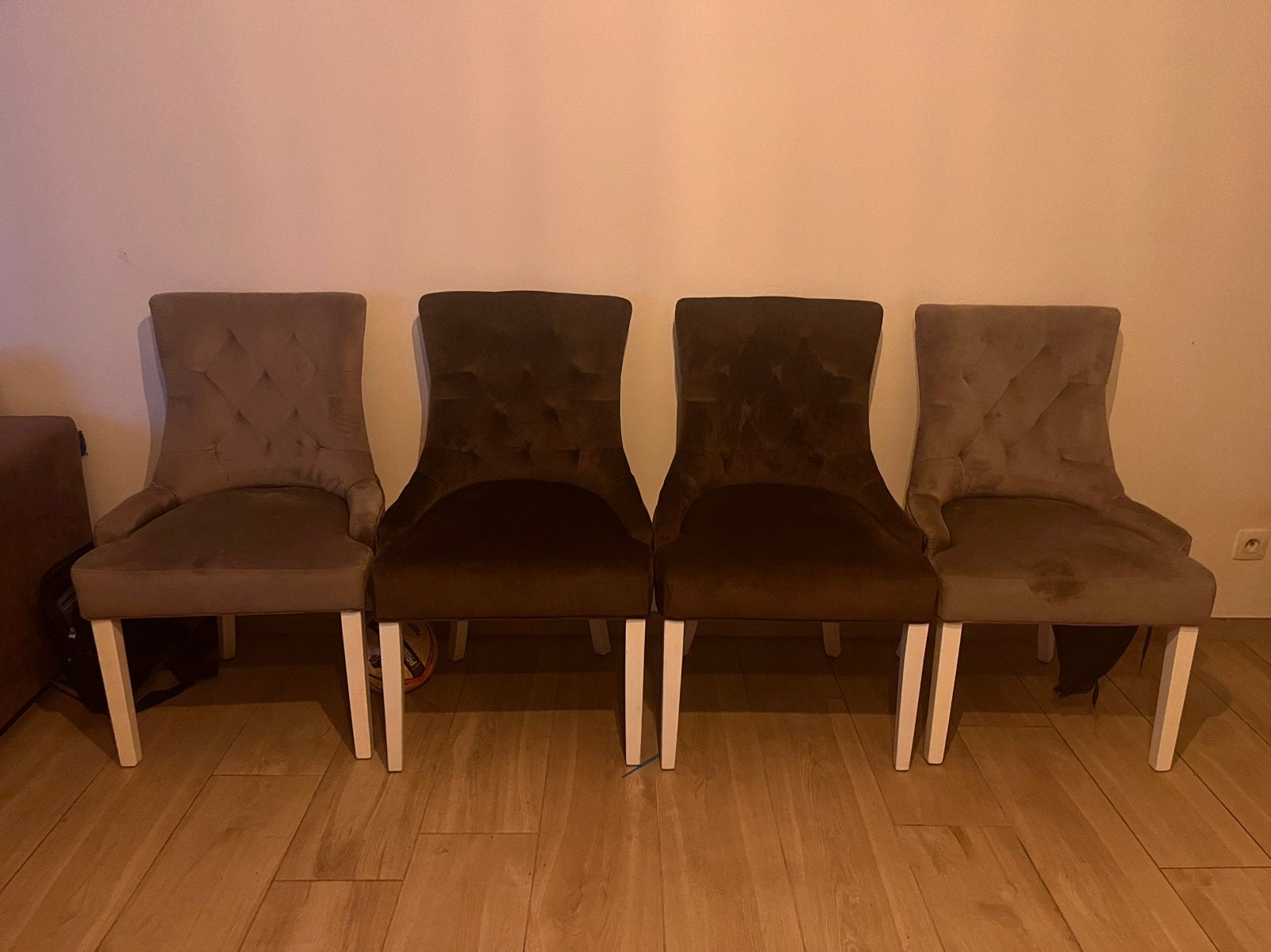 4 stoelen te koop 15 euro ps, Enlèvement, Utilisé, Tissus, Quatre