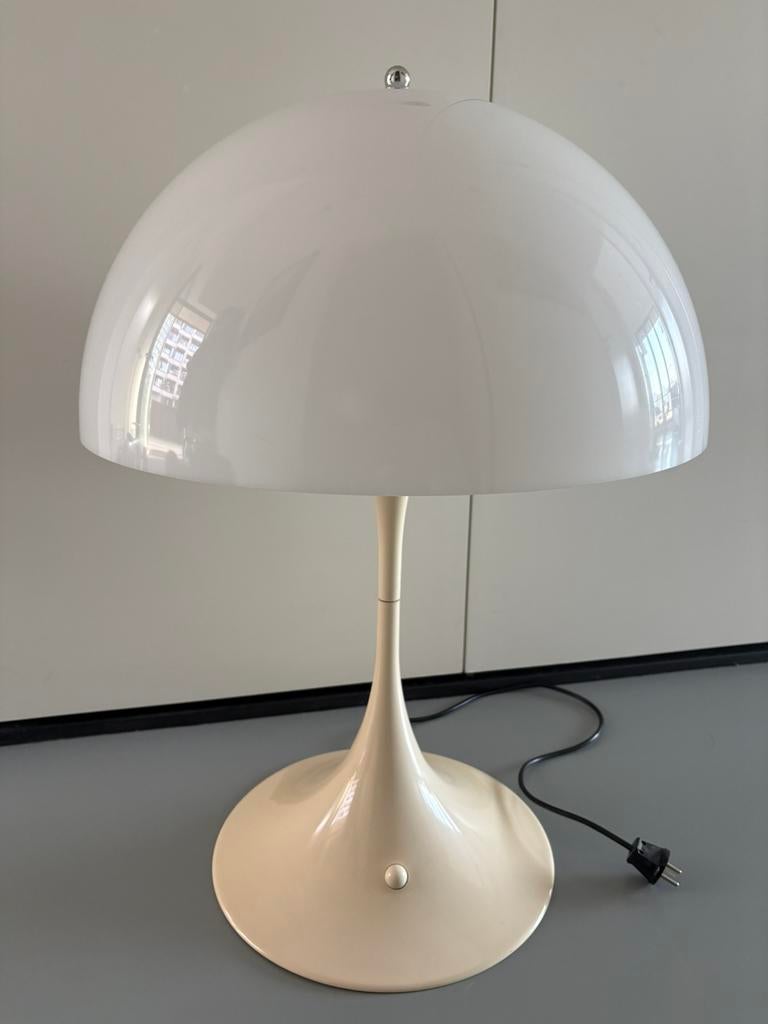Louis Poulsen/Verner Panton Panthella tafellamp, Ophalen of Verzenden, Zo goed als nieuw, Kunststof