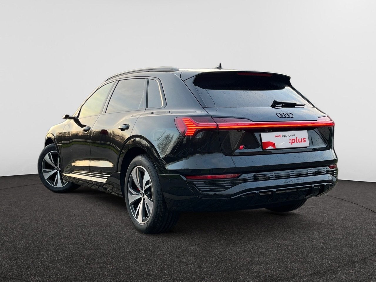 Audi Q8 e-tron 106 kWh 55 Quattro S line - Competition, Autos, Achat, Q8 e-tron, Automatique, Ordinateur de bord