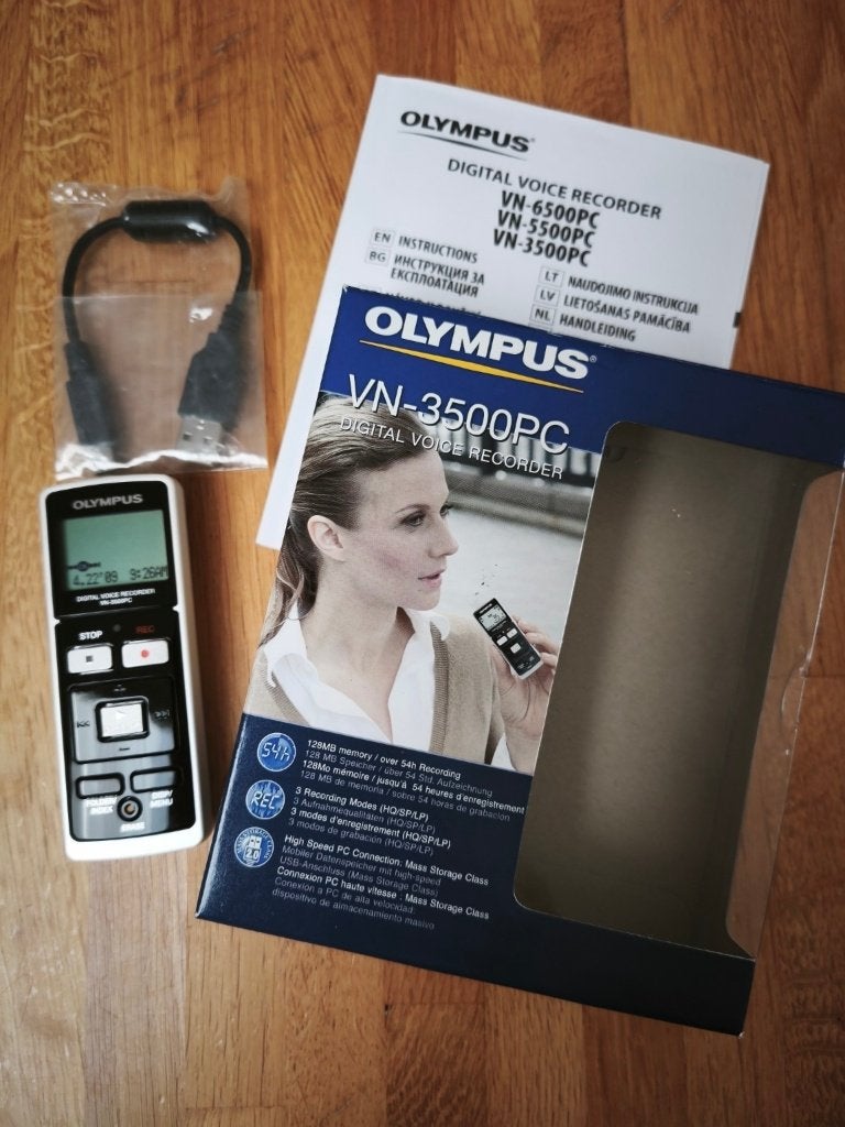 Olympus VN-3500PC dictafoon — originele doos en kabel, Ophalen of Verzenden, Zo goed als nieuw