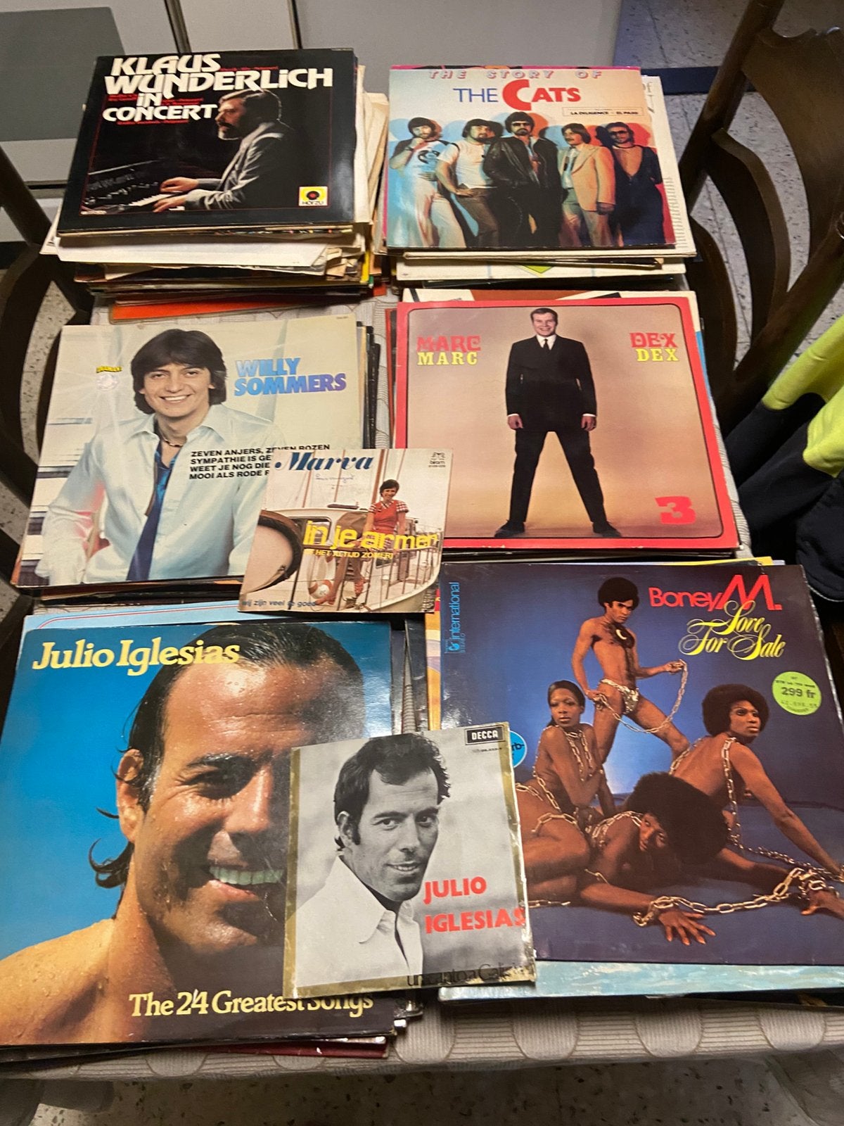 +/- 100  lps te koop, Ophalen
