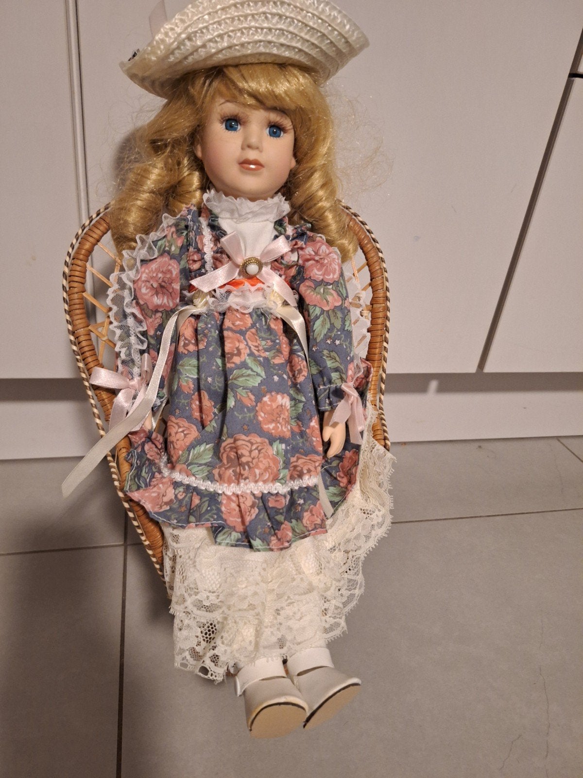 poupée en porcelaine, Collections, Enlèvement, Poupée