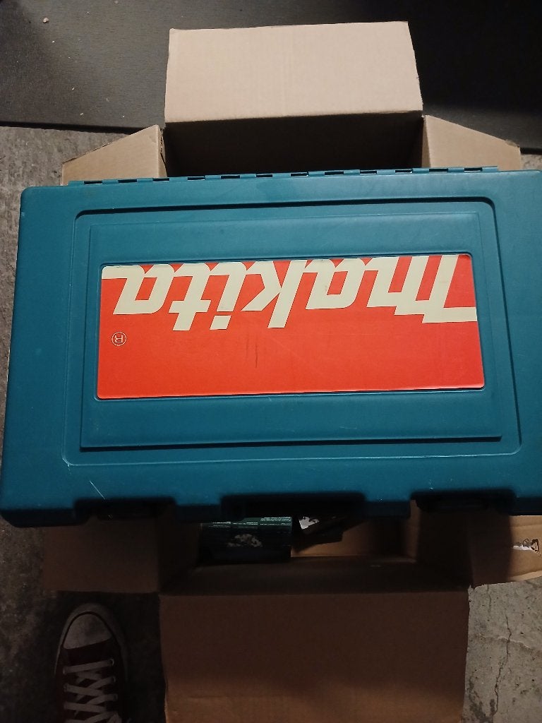 Marteau perforateur makita hr2450ft, 600 watts ou plus, Enlèvement ou Envoi, Utilisé, Mécanisme de percussion