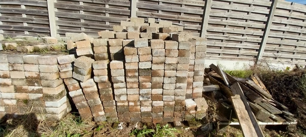 Gratis betonklinkers 10x10 cm –  21 m² (zelf ophalen), Tuin en Terras, Ophalen, Gebruikt, Klinkers, 10 m² of meer