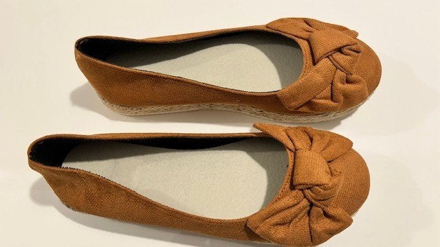 Beige ballerina met strik op geweven zool (maat 40), Vêtements | Femmes, Neuf, Enlèvement ou Envoi, Beige, Ballerines