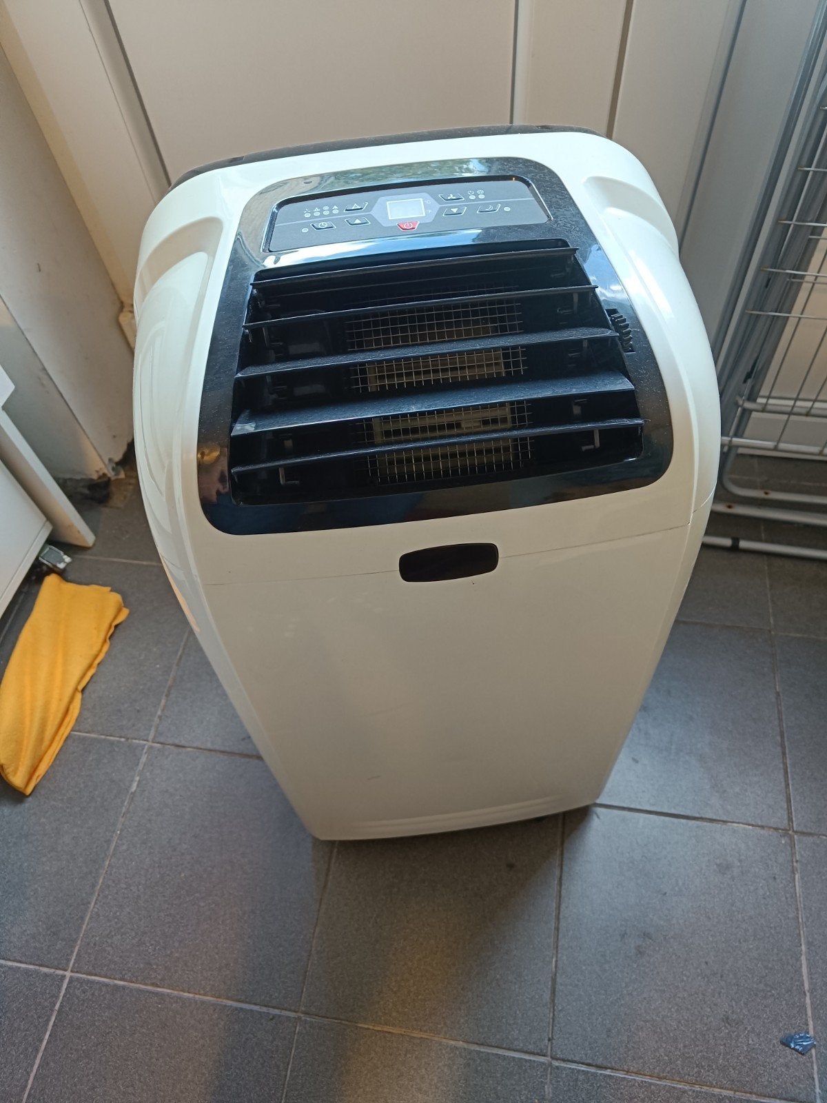 Mobiele airco, Ophalen, Mobiele airco