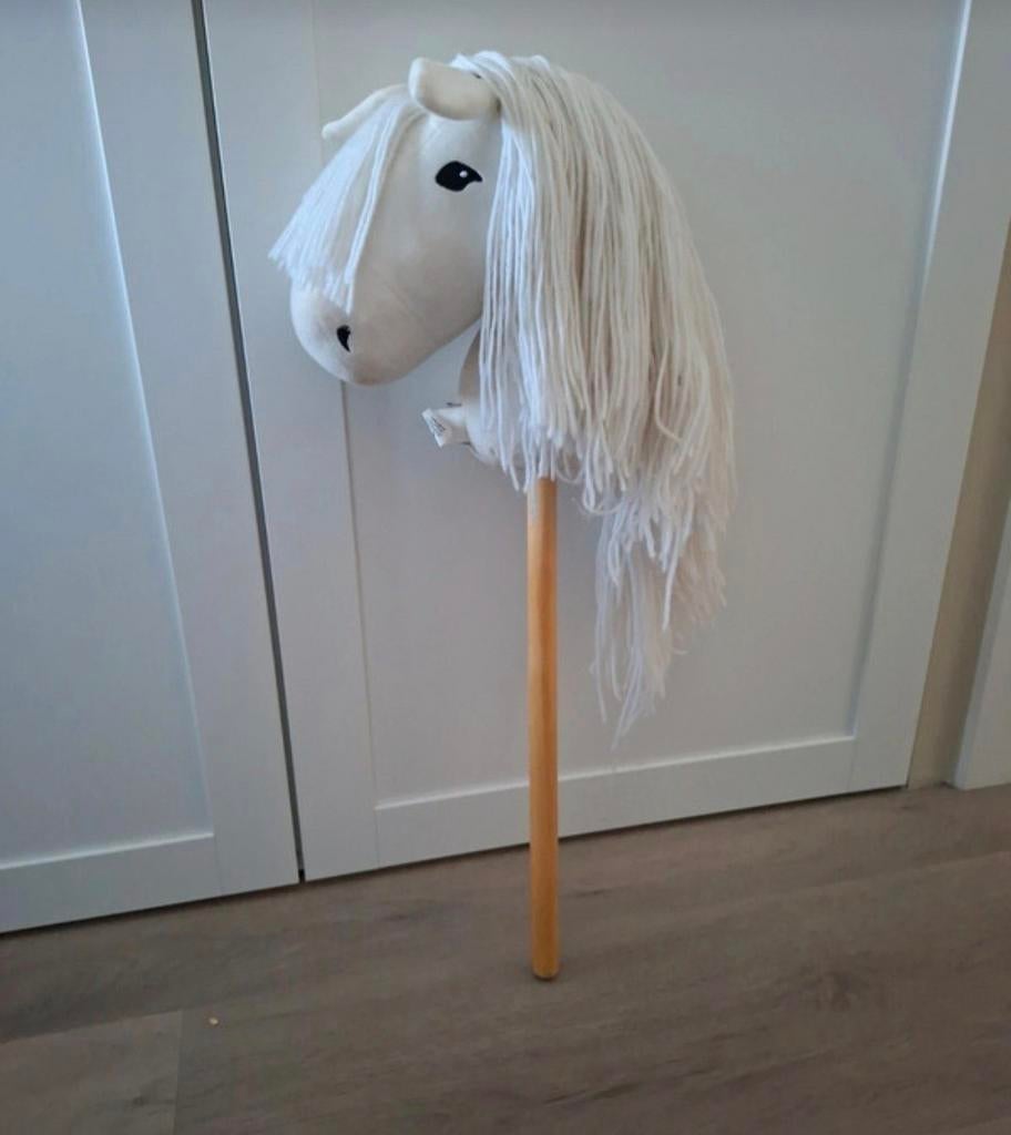 Witte hobbyhorse, Ophalen
