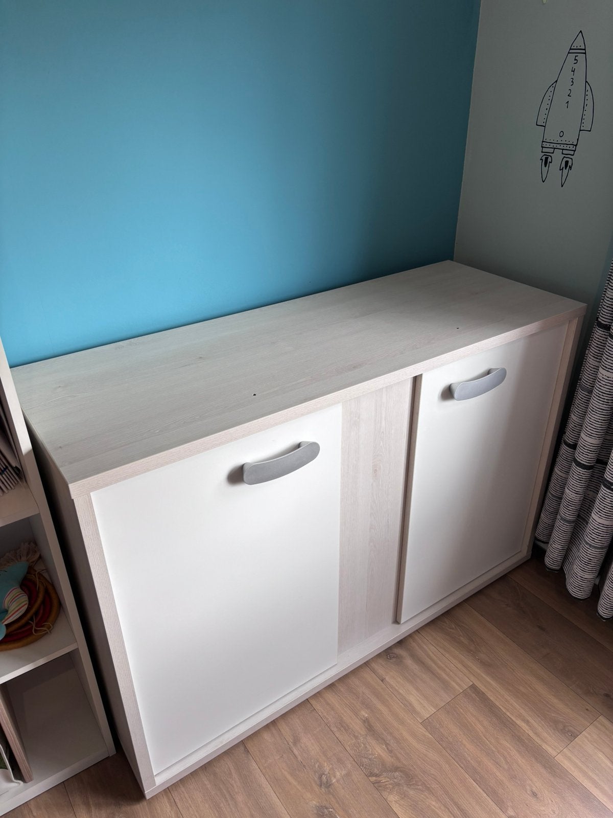 Commode + verzoringstafel, Kinderen en Baby's, Ophalen, Zo goed als nieuw, Commode