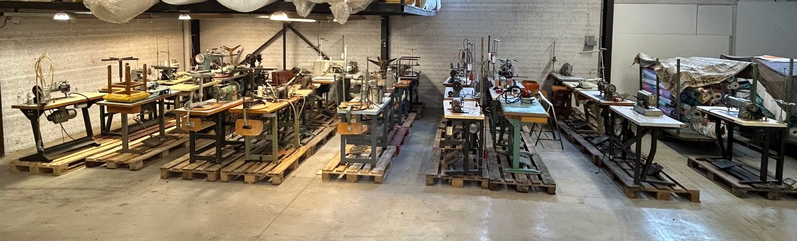 Partij industriële naaimachines, Ophalen