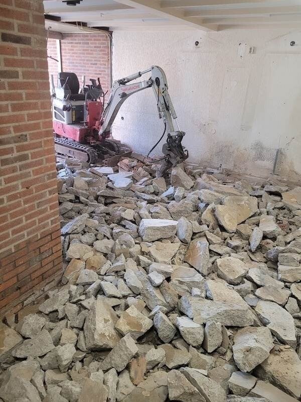 Sloopwerken en poutrel steken werken 0465826053, Doe-het-zelf en Bouw, Overige Doe-Het-Zelf en Bouw, Ophalen of Verzenden
