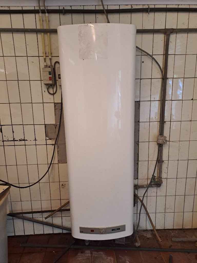 electrische boiler, Doe-het-zelf en Bouw, Chauffageketels en Boilers, Ophalen, Zo goed als nieuw, Boiler