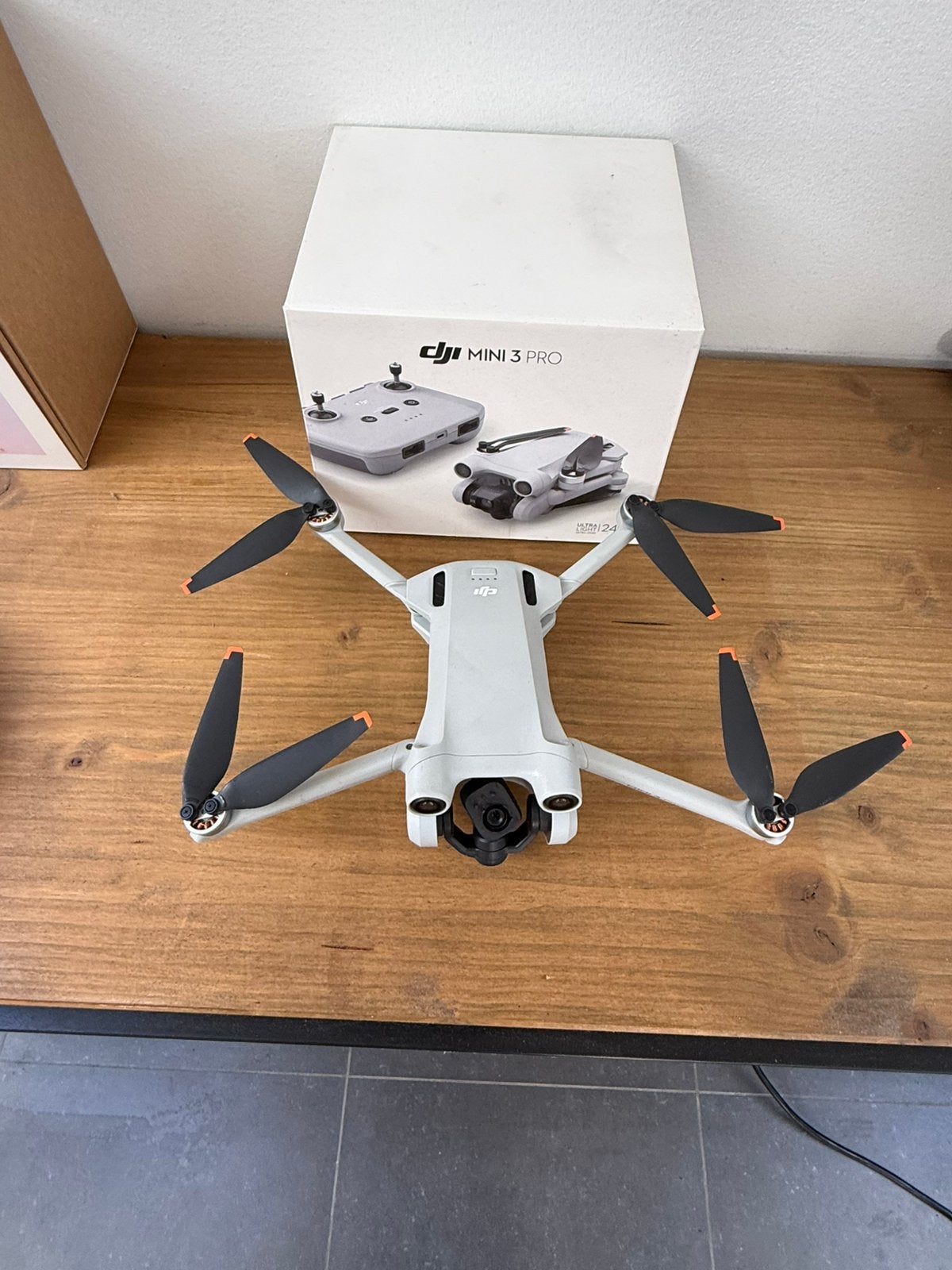 Dji mini 3 pro / deux batteries + kit d’hélices, Audio, Tv en Foto, Ophalen, Zo goed als nieuw, DJI