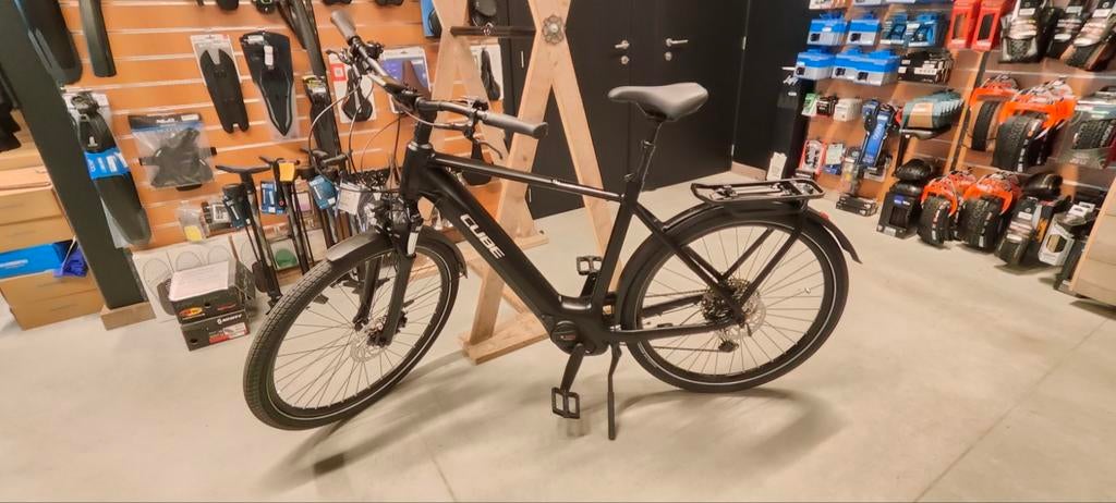 Cube Kathmandu Hybrid 650W, Ophalen