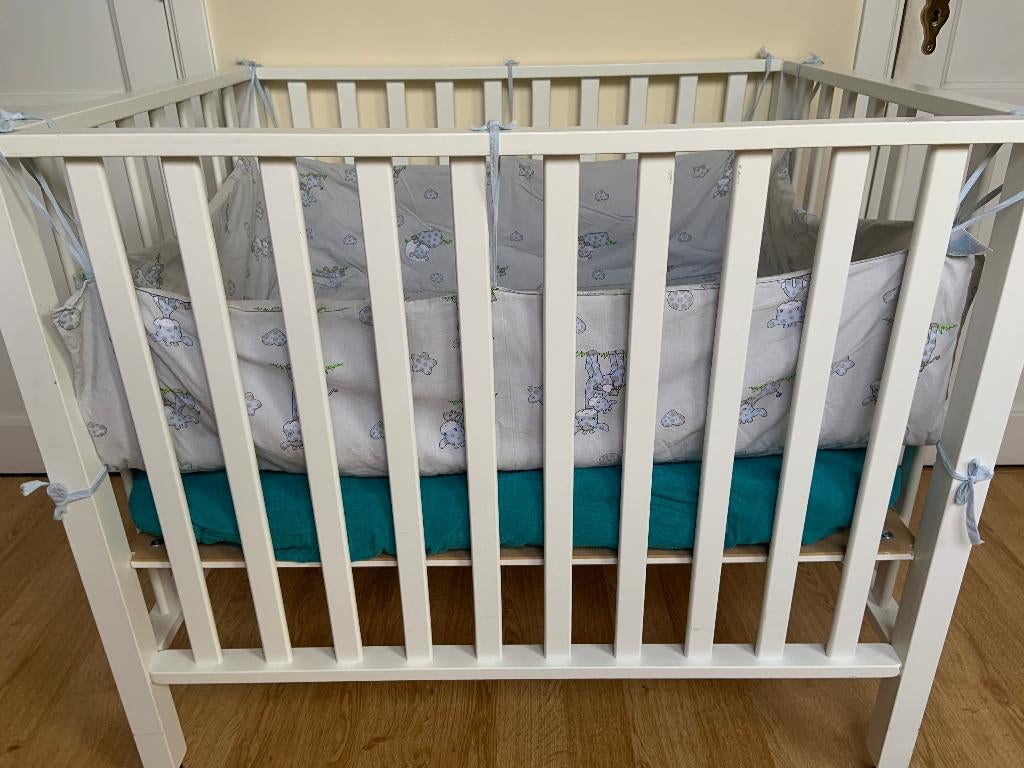 Park+matelas+protecteur ~ housse bleue, Enlèvement, Comme neuf, Rectangulaire, Roulettes