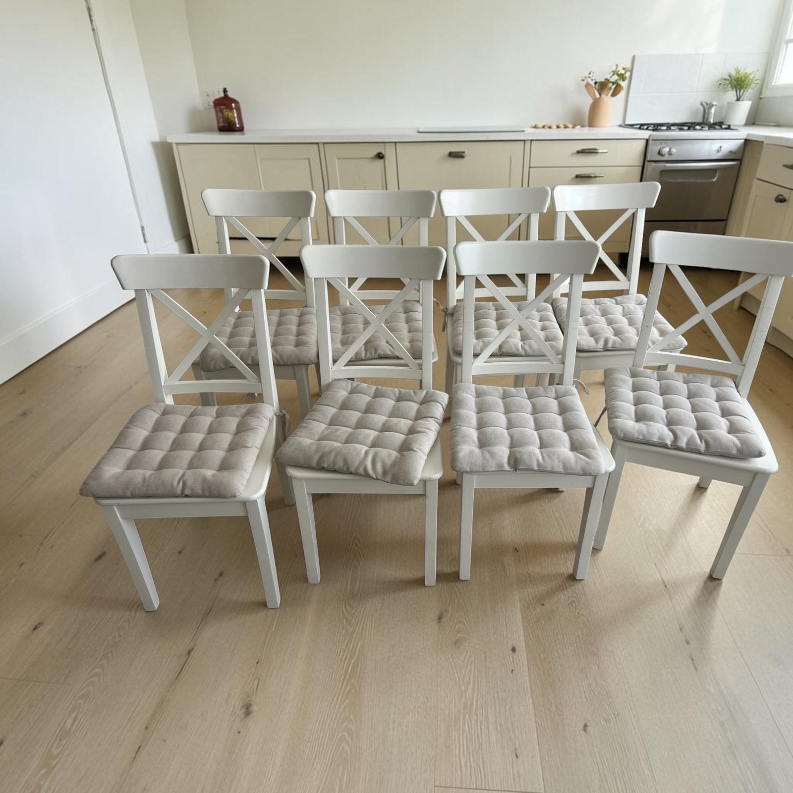 8x IKEA INGOLF witte eetkamerstoelen met zitkussens, Huis en Inrichting, Ophalen, Gebruikt, Wit, Vijf, Zes of meer stoelen