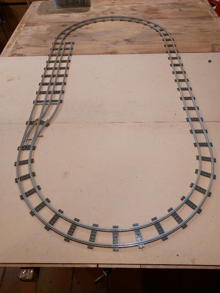 Lego rails 4.5V compleet circuit „E”, Ophalen of Verzenden, Gebruikt, Compleet, Lego