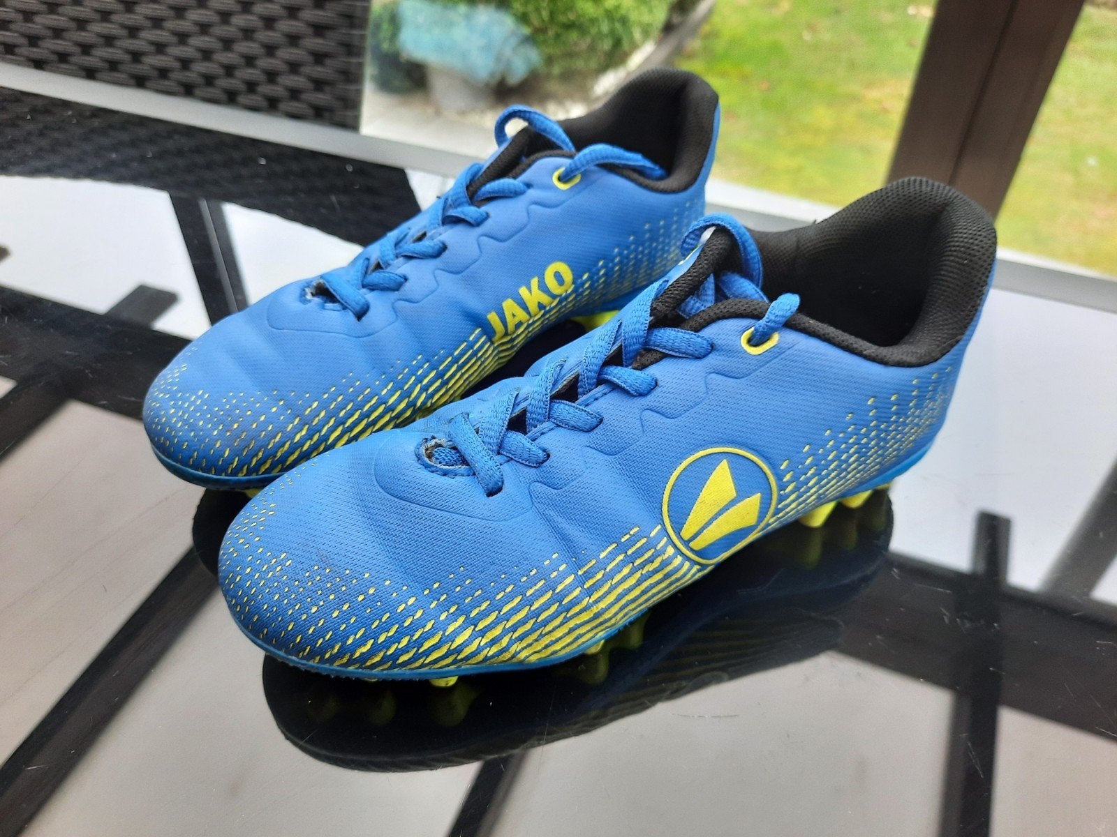 Voetbalschoenen - Maat 31, Sport en Fitness, Voetbal, Ophalen