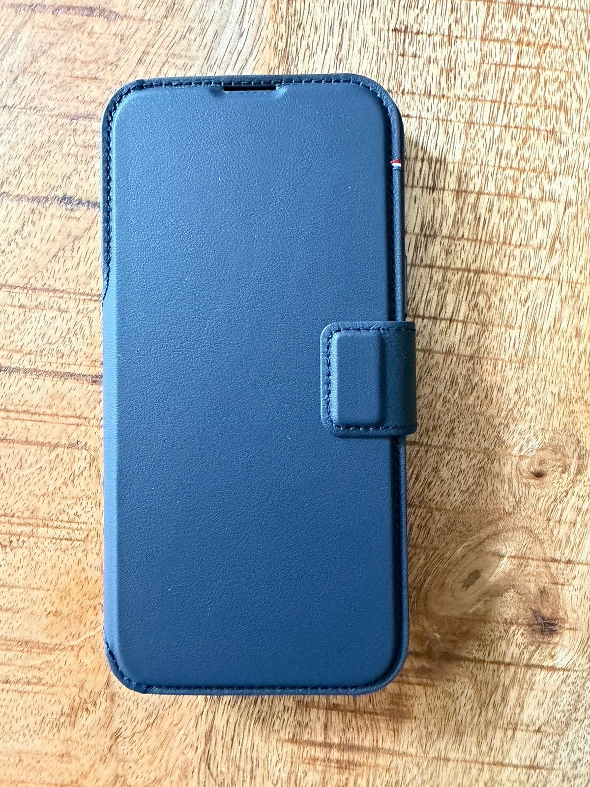 Iphone 17 pro Max decoded leren 2 in 1 hoesje Navy blauw, Neuf, IPhone 17, Cuir, Porte-cartes