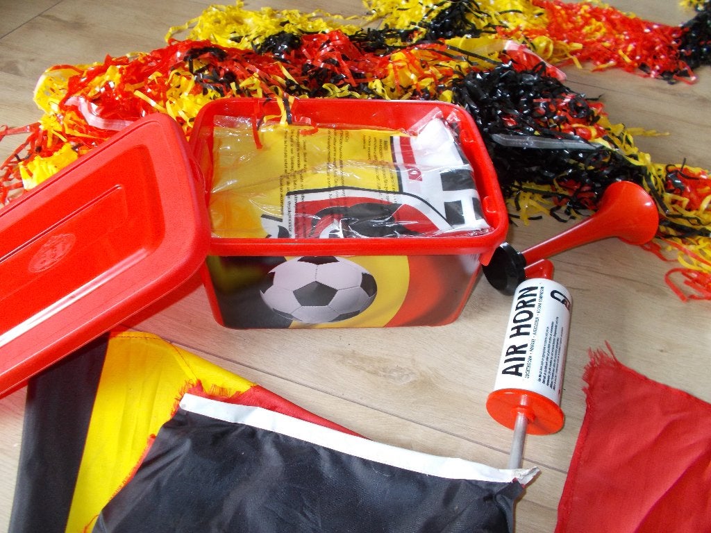 Toutes sortes de trucs des Diables Rouges dans un sac, Enlèvement