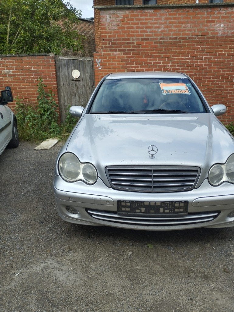 Mercedes C220 2005, Autos, Argent ou Gris, Achat, 4 portes, Boîte manuelle
