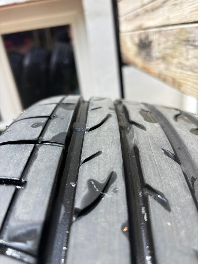 4 x Bridgestone Dueler HP Sport 235/60R18 103v band, Ophalen, All Season, Band(en)