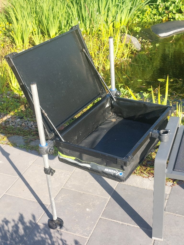 Matrix Collapsing Side Tray, Ophalen, Gebruikt