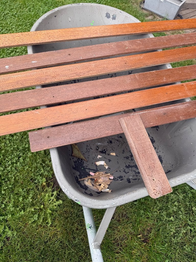 Massieve meranti plinten, Ophalen, Gebruikt, Overige materialen, Plinten